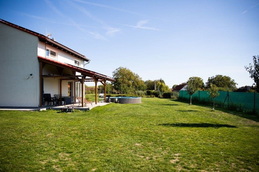 Prodej domu 118 m², pozemek 2.560 m², Postupice, Středočeský kraj Prodej domu 118 m², pozemek 2.560 m², Postupice, Středočeský kraj