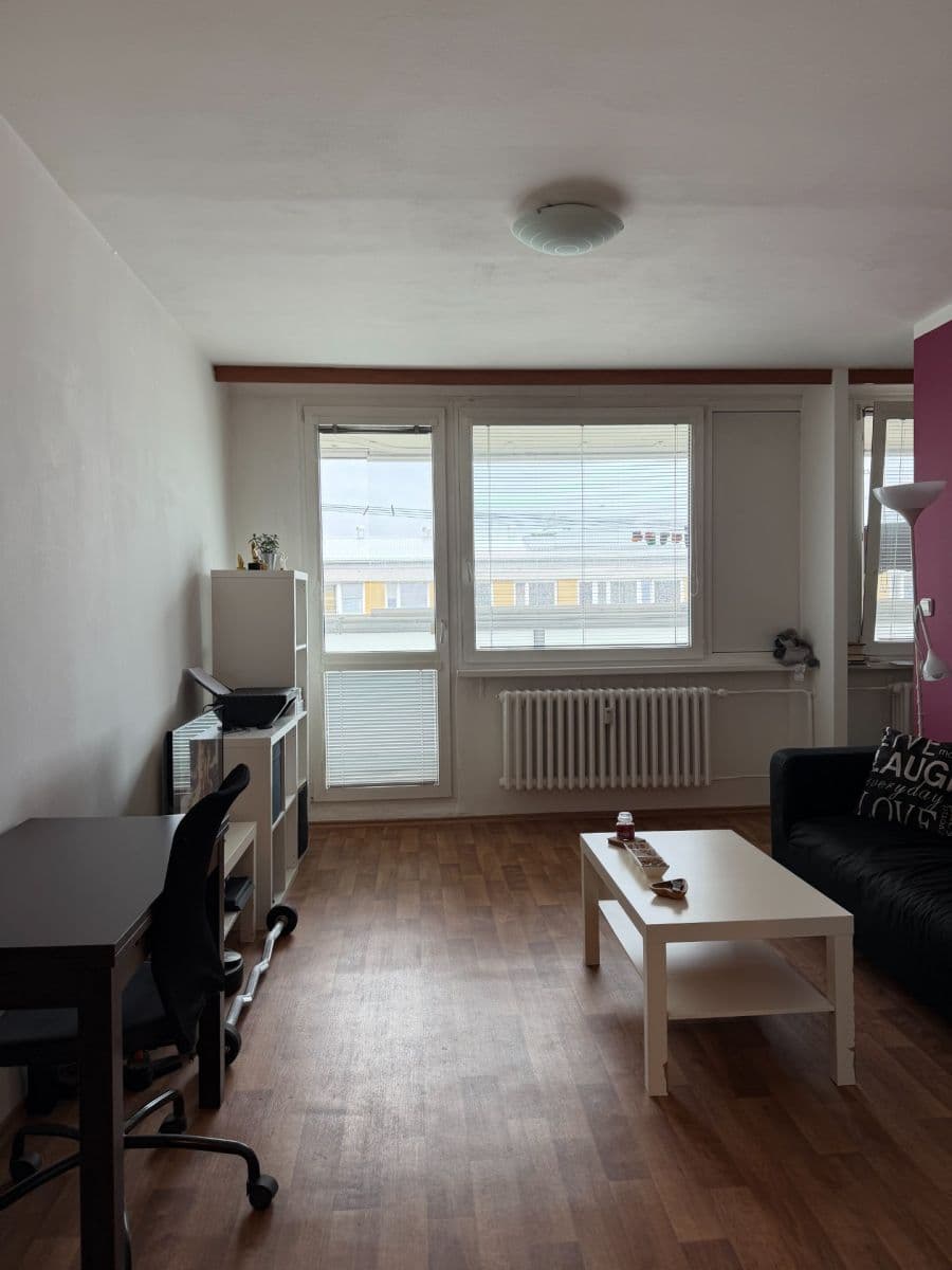 Pronájem bytu 2+kk 46 m², sídl. V Zátiší, Kralupy nad Vltavou, Středočeský kraj Pronájem bytu 2+kk 46 m², sídl. V Zátiší, Kralupy nad Vltavou, Středočeský kraj