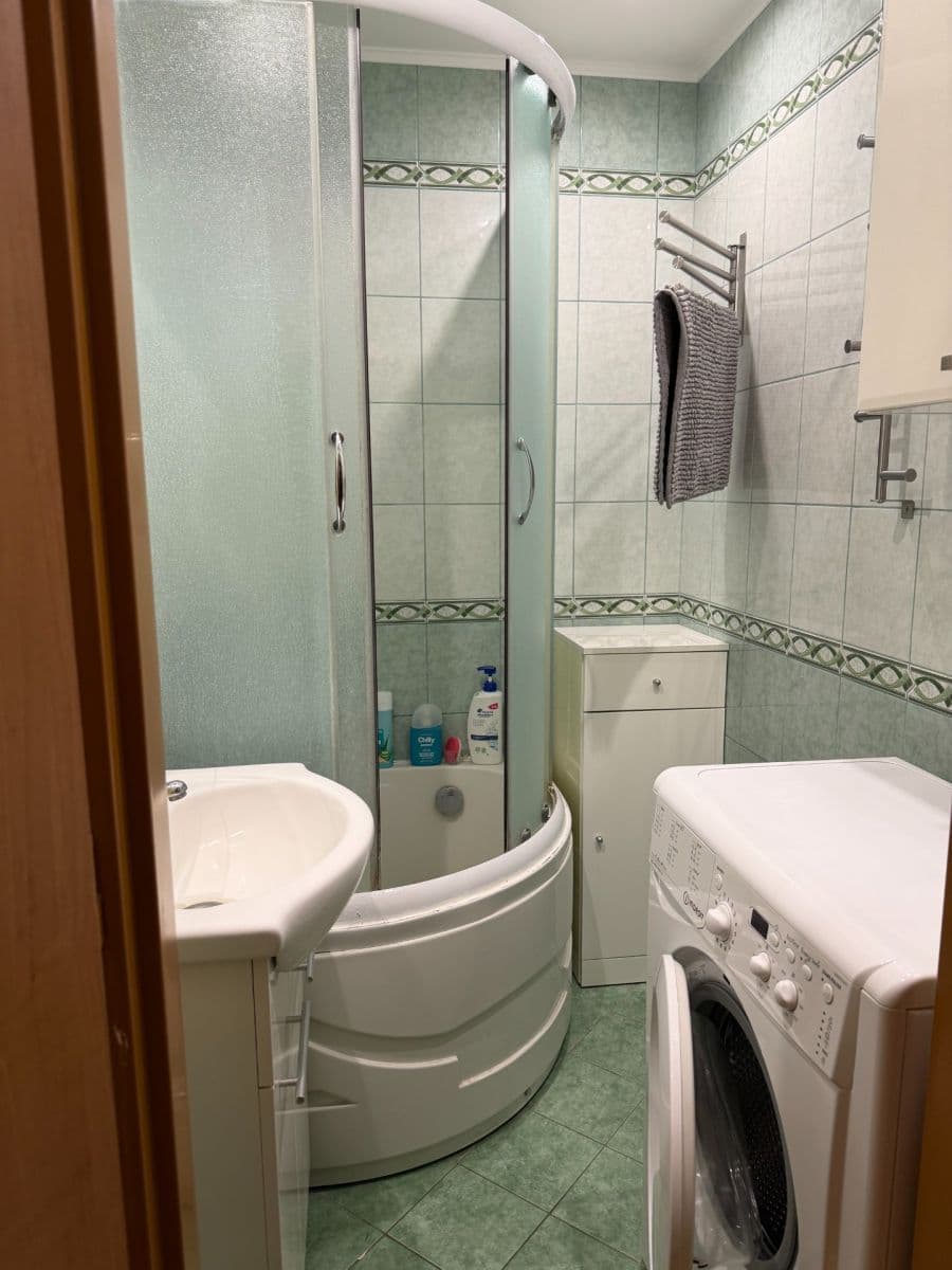 Pronájem bytu 2+kk 46 m², sídl. V Zátiší, Kralupy nad Vltavou, Středočeský kraj Pronájem bytu 2+kk 46 m², sídl. V Zátiší, Kralupy nad Vltavou, Středočeský kraj