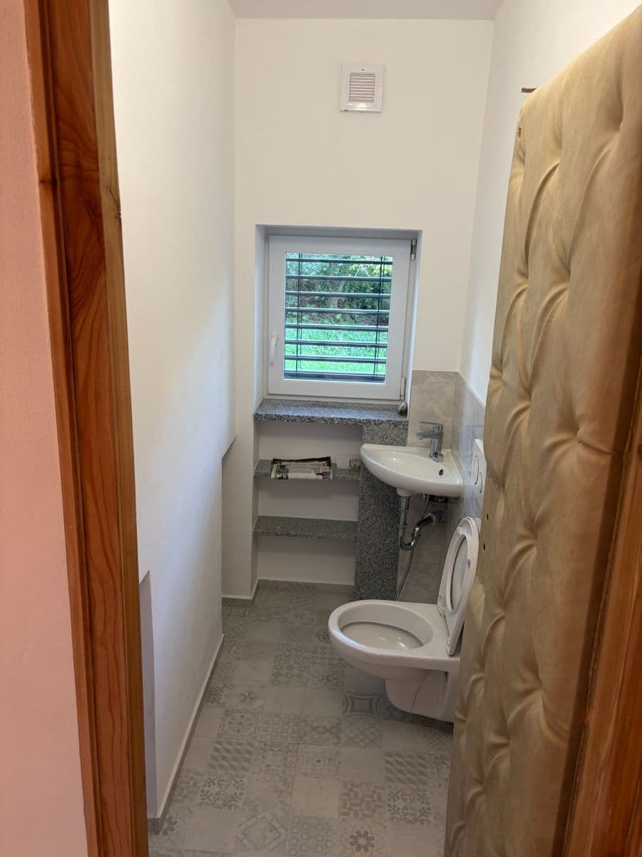 Pronájem bytu 3+1 75 m², Krhanice, Středočeský kraj Pronájem bytu 3+1 75 m², Krhanice, Středočeský kraj