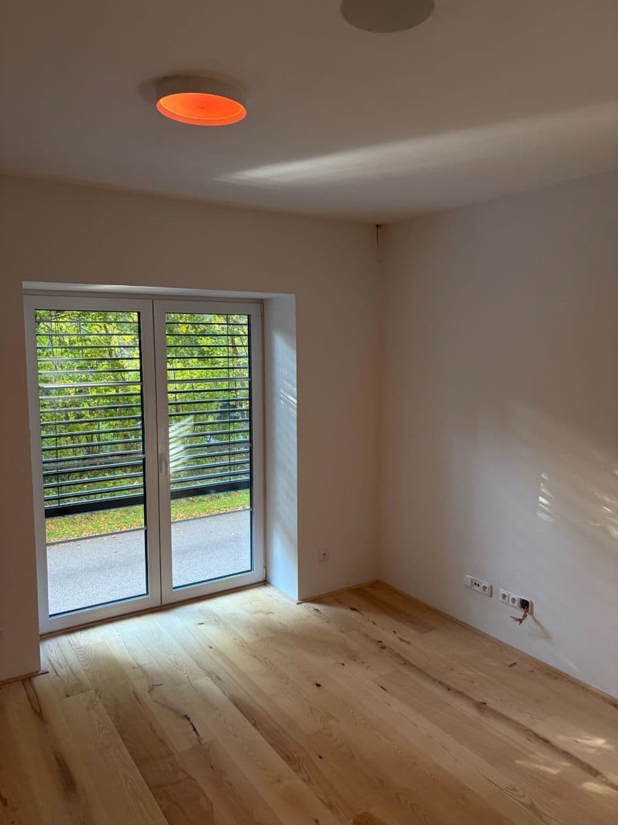 Pronájem bytu 3+1 75 m², Krhanice, Středočeský kraj Pronájem bytu 3+1 75 m², Krhanice, Středočeský kraj