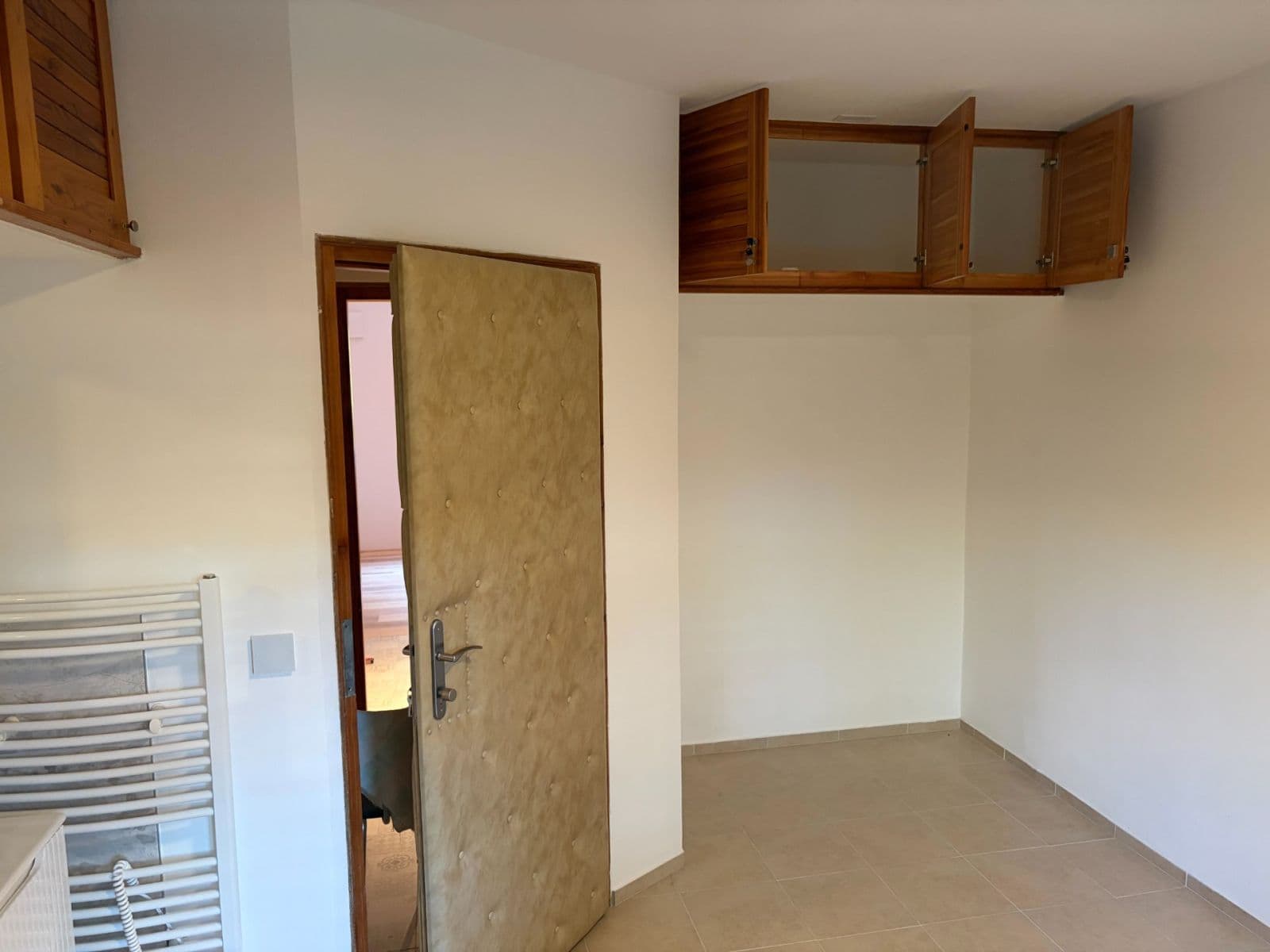 Pronájem bytu 3+1 75 m², Krhanice, Středočeský kraj Pronájem bytu 3+1 75 m², Krhanice, Středočeský kraj
