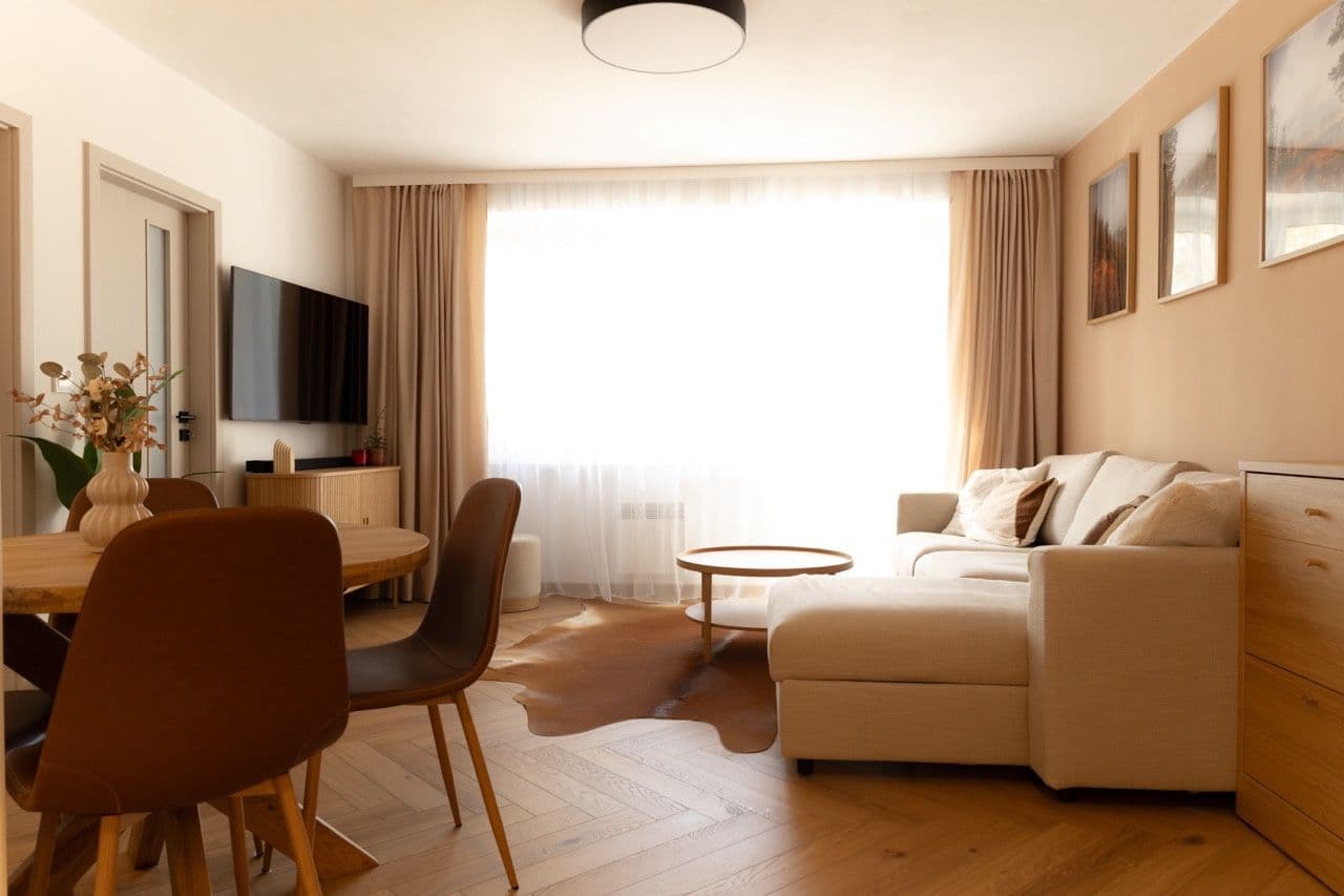Prodej bytu 2+kk 50 m², Špindlerův Mlýn, Královéhradecký kraj Prodej bytu 2+kk 50 m², Špindlerův Mlýn, Královéhradecký kraj