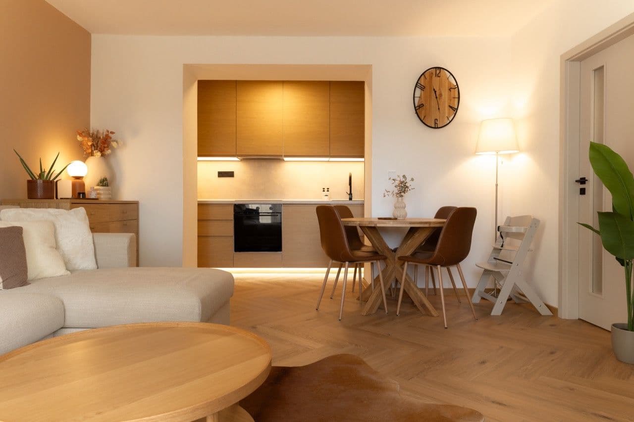 Prodej bytu 2+kk 50 m², Špindlerův Mlýn, Královéhradecký kraj Prodej bytu 2+kk 50 m², Špindlerův Mlýn, Královéhradecký kraj