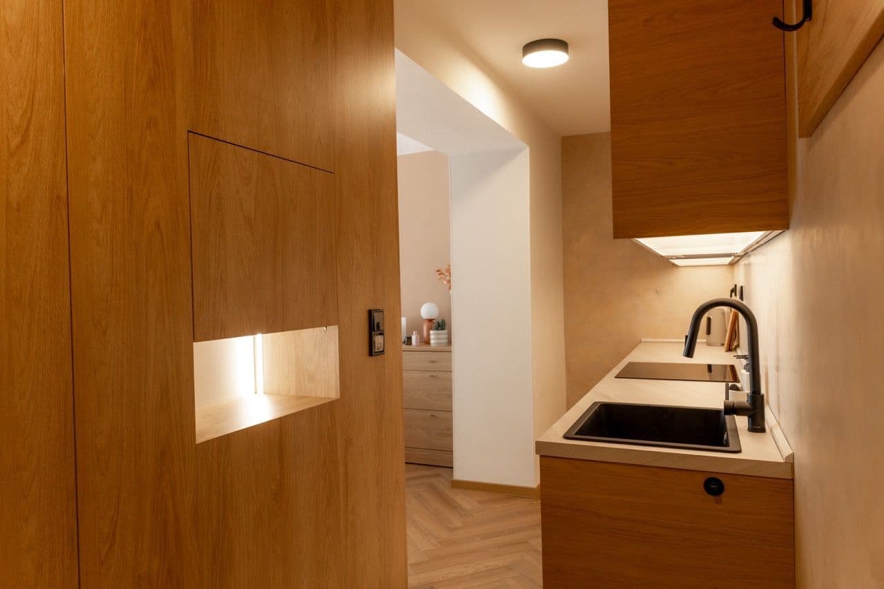 Prodej bytu 2+kk 50 m², Špindlerův Mlýn, Královéhradecký kraj Prodej bytu 2+kk 50 m², Špindlerův Mlýn, Královéhradecký kraj