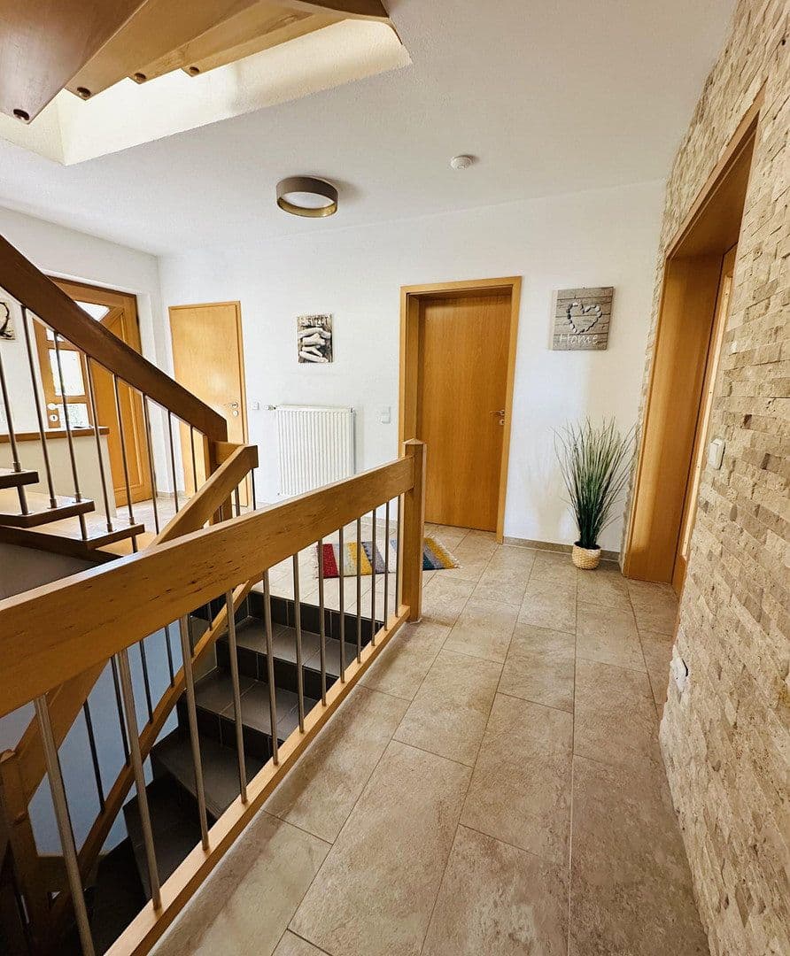 Prodej domu 243 m², pozemek 904 m², Merzig, Země Sársko Prodej domu 243 m², pozemek 904 m², Merzig, Země Sársko