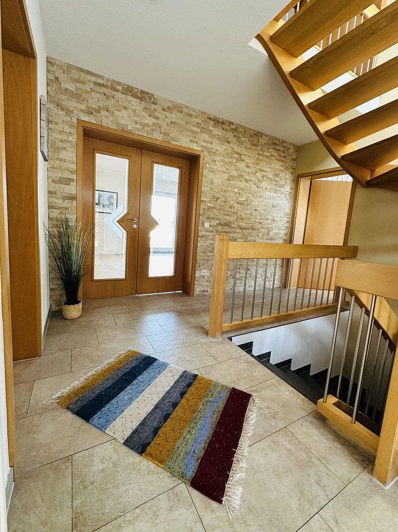 Prodej domu 243 m², pozemek 904 m², Merzig, Země Sársko Prodej domu 243 m², pozemek 904 m², Merzig, Země Sársko