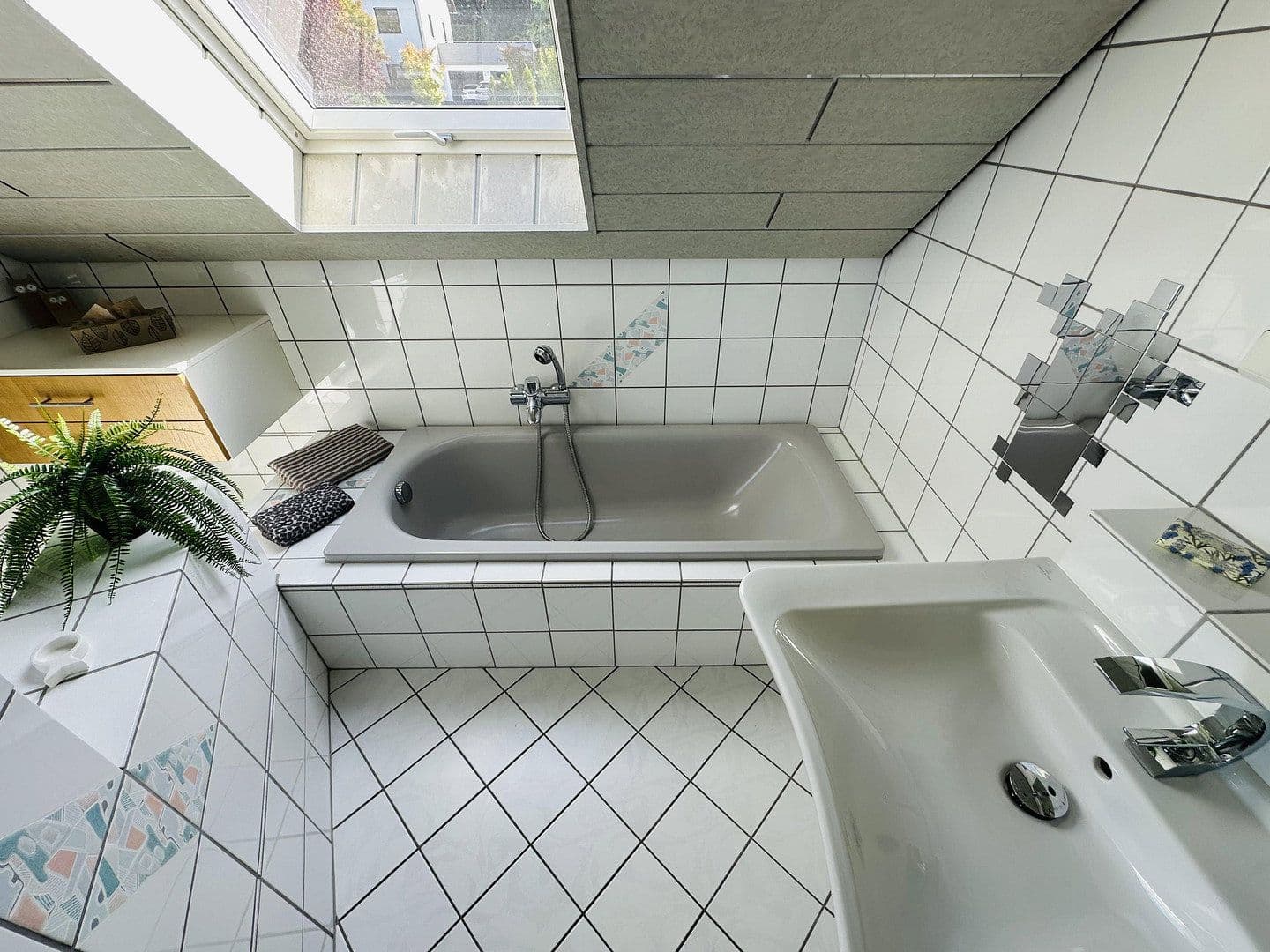Prodej domu 243 m², pozemek 904 m², Merzig, Země Sársko Prodej domu 243 m², pozemek 904 m², Merzig, Země Sársko