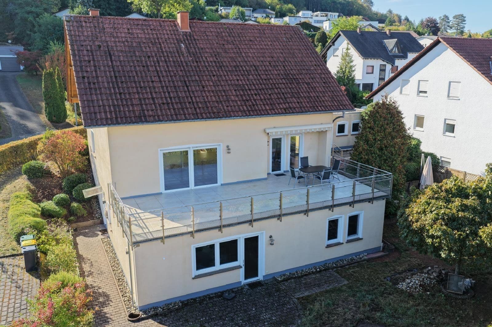 Prodej domu 243 m², pozemek 904 m², Merzig, Země Sársko Prodej domu 243 m², pozemek 904 m², Merzig, Země Sársko