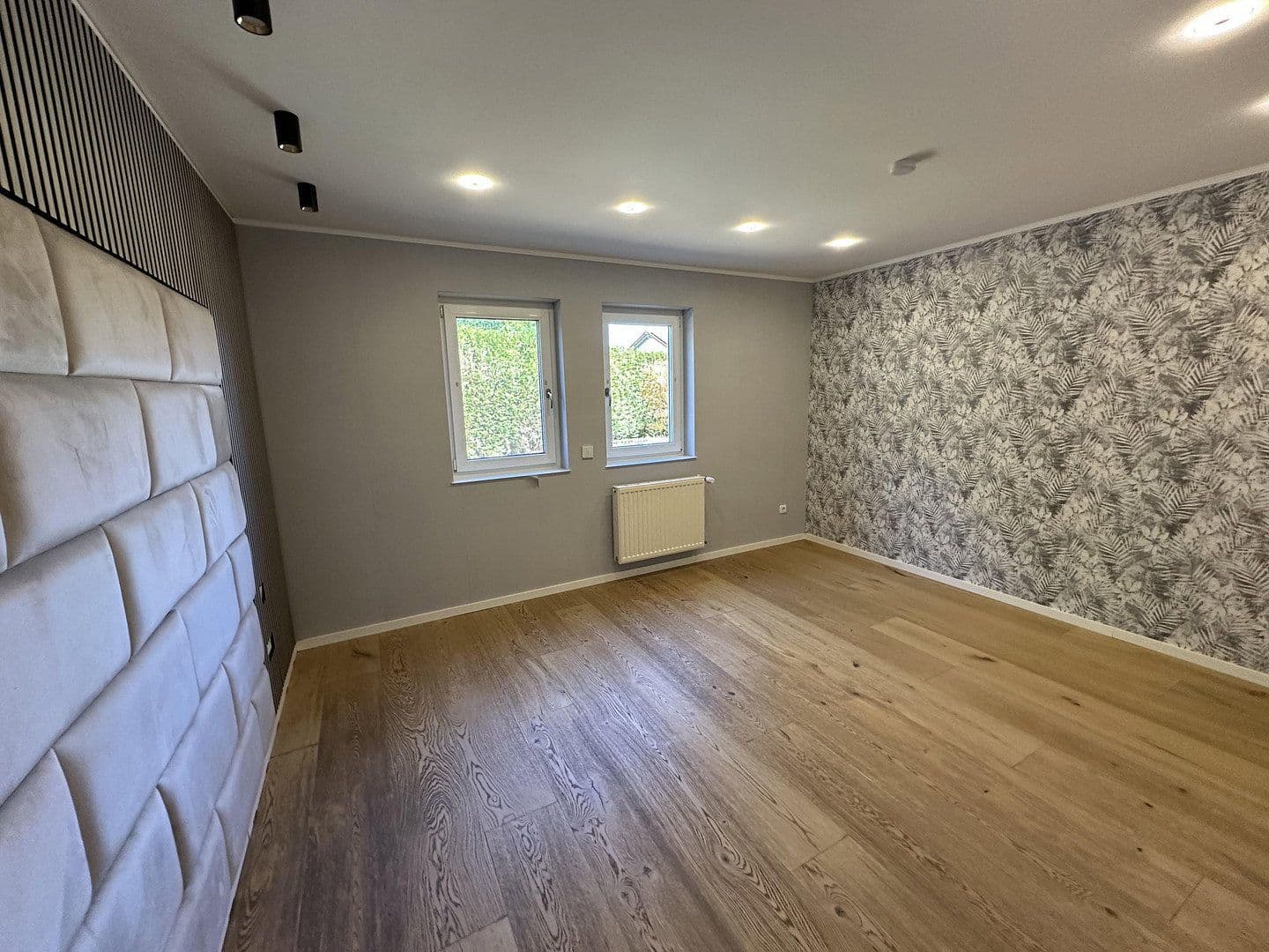 Prodej domu 243 m², pozemek 904 m², Merzig, Země Sársko Prodej domu 243 m², pozemek 904 m², Merzig, Země Sársko