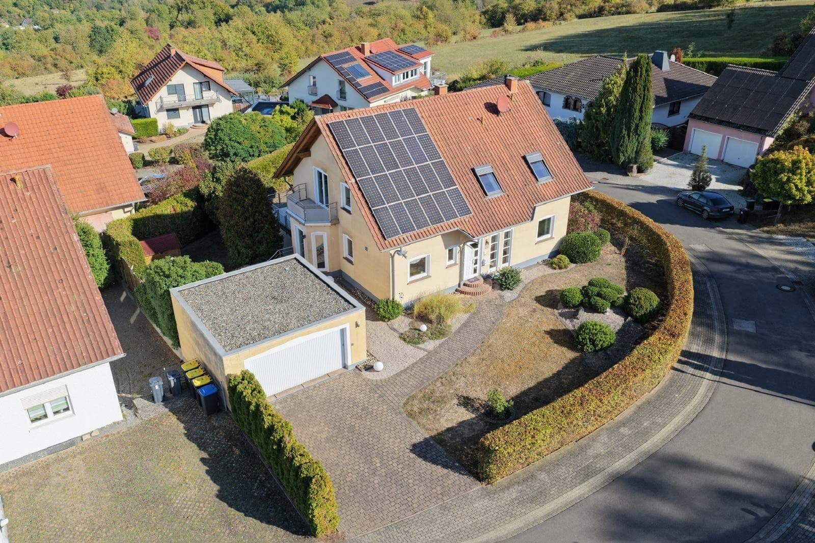 Prodej domu 243 m², pozemek 904 m², Merzig, Země Sársko Prodej domu 243 m², pozemek 904 m², Merzig, Země Sársko