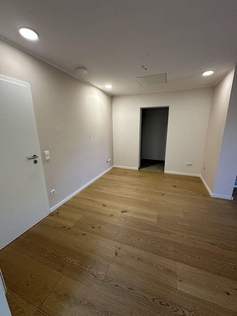 Prodej domu 243 m², pozemek 904 m², Merzig, Země Sársko Prodej domu 243 m², pozemek 904 m², Merzig, Země Sársko