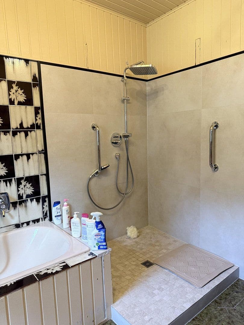 Prodej domu 119 m², pozemek 540 m², Weißenthurm, Porýní-Falc Prodej domu 119 m², pozemek 540 m², Weißenthurm, Porýní-Falc