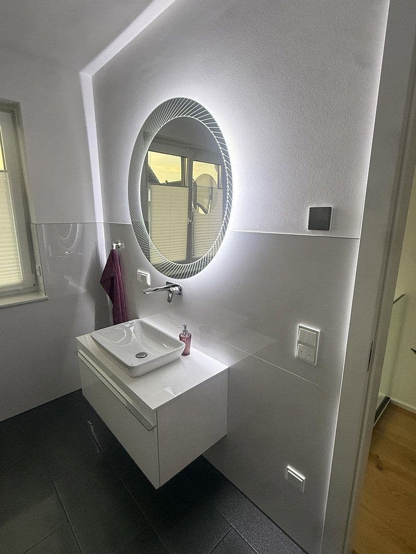 Prodej domu 192 m², pozemek 323 m², Schifferstadt, Porýní-Falc Prodej domu 192 m², pozemek 323 m², Schifferstadt, Porýní-Falc