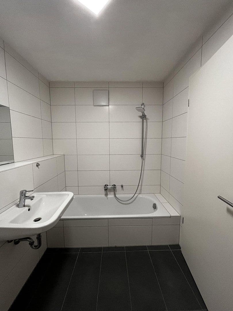Pronájem bytu 2+1 55 m², Albertus-Magnus-Straße 28, Ingolstadt, Bavorsko Pronájem bytu 2+1 55 m², Albertus-Magnus-Straße 28, Ingolstadt, Bavorsko