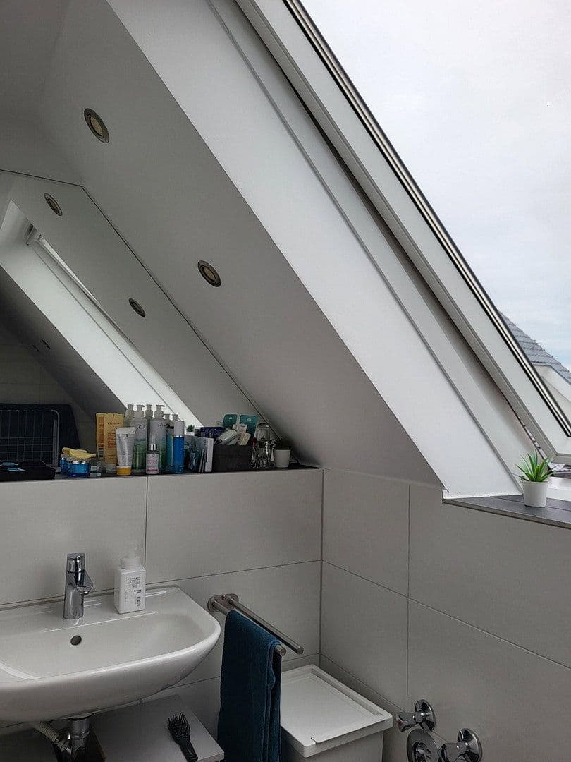 Pronájem bytu 1+1 35 m², Stuttgart, Bádensko-Württembersko Pronájem bytu 1+1 35 m², Stuttgart, Bádensko-Württembersko