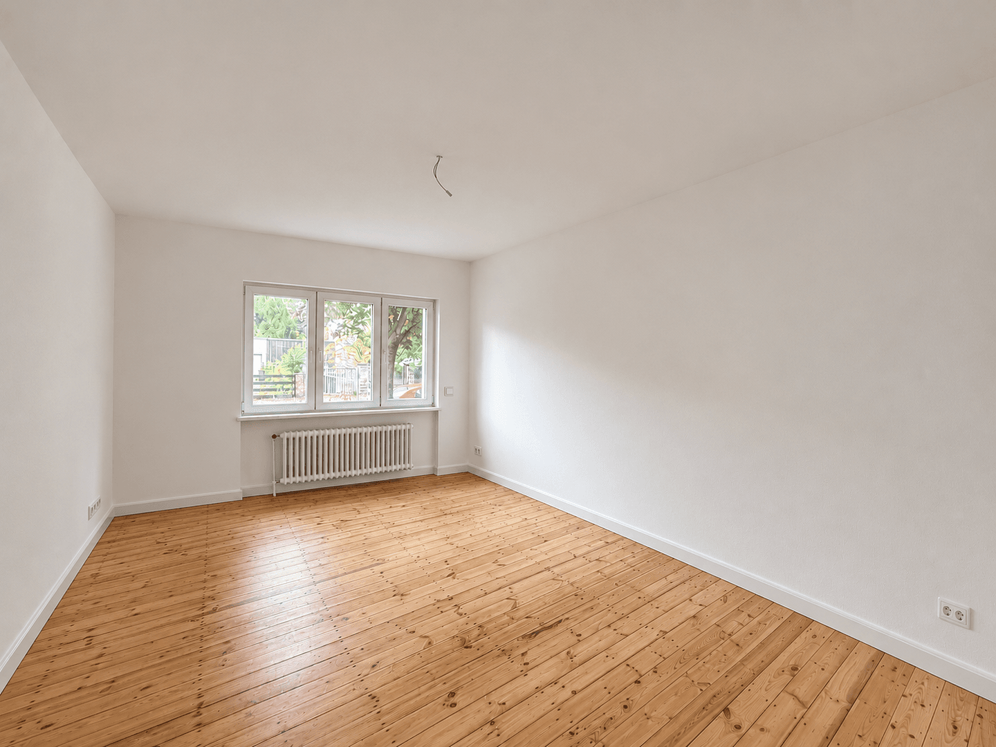 Prodej bytu 3+1 62 m², Davoser Straße, Berlin, Berlín Prodej bytu 3+1 62 m², Davoser Straße, Berlin, Berlín