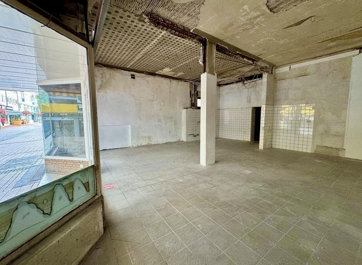 Pronájem nebytového prostoru 130 m², Bochumer Straße 36, Essen, Severní Porýní-Vestfálsko Pronájem nebytového prostoru 130 m², Bochumer Straße 36, Essen, Severní Porýní-Vestfálsko