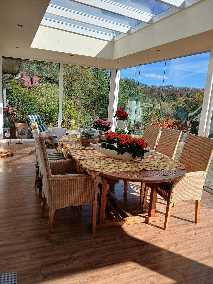 Prodej domu 132 m², pozemek 632 m², Pergweg 17, Manderscheid, Porýní-Falc Prodej domu 132 m², pozemek 632 m², Pergweg 17, Manderscheid, Porýní-Falc