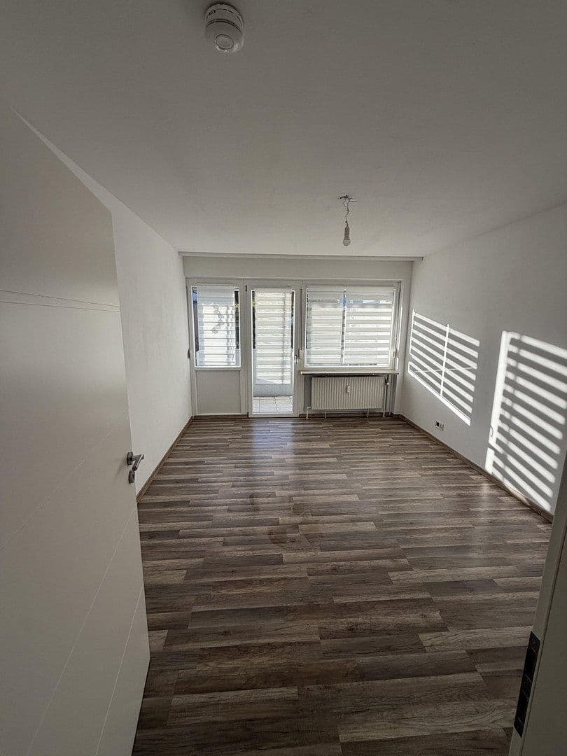 Pronájem bytu 2+1 68 m², Höfener Straße 28, Fürth, Bavorsko Pronájem bytu 2+1 68 m², Höfener Straße 28, Fürth, Bavorsko