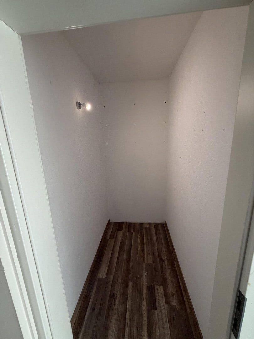 Pronájem bytu 2+1 68 m², Höfener Straße 28, Fürth, Bavorsko Pronájem bytu 2+1 68 m², Höfener Straße 28, Fürth, Bavorsko