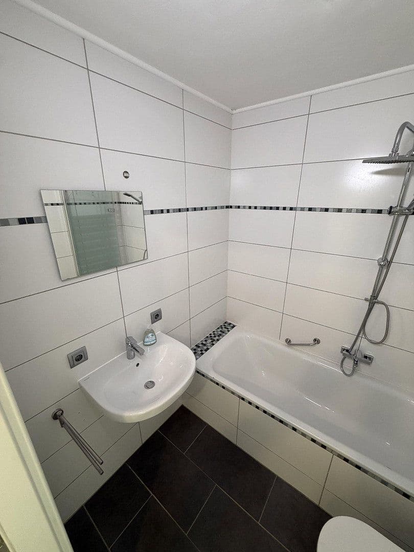 Pronájem bytu 2+1 68 m², Höfener Straße 28, Fürth, Bavorsko Pronájem bytu 2+1 68 m², Höfener Straße 28, Fürth, Bavorsko