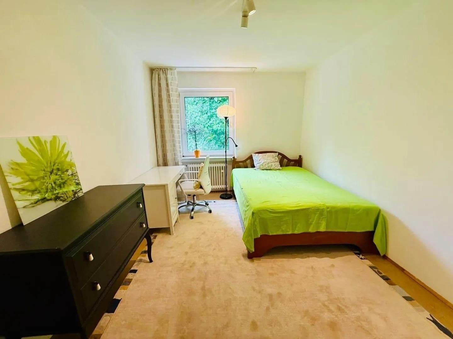 Pronájem bytu 3+1 10 m², Hackerberg 4, Krailling, Bavorsko Pronájem bytu 3+1 10 m², Hackerberg 4, Krailling, Bavorsko