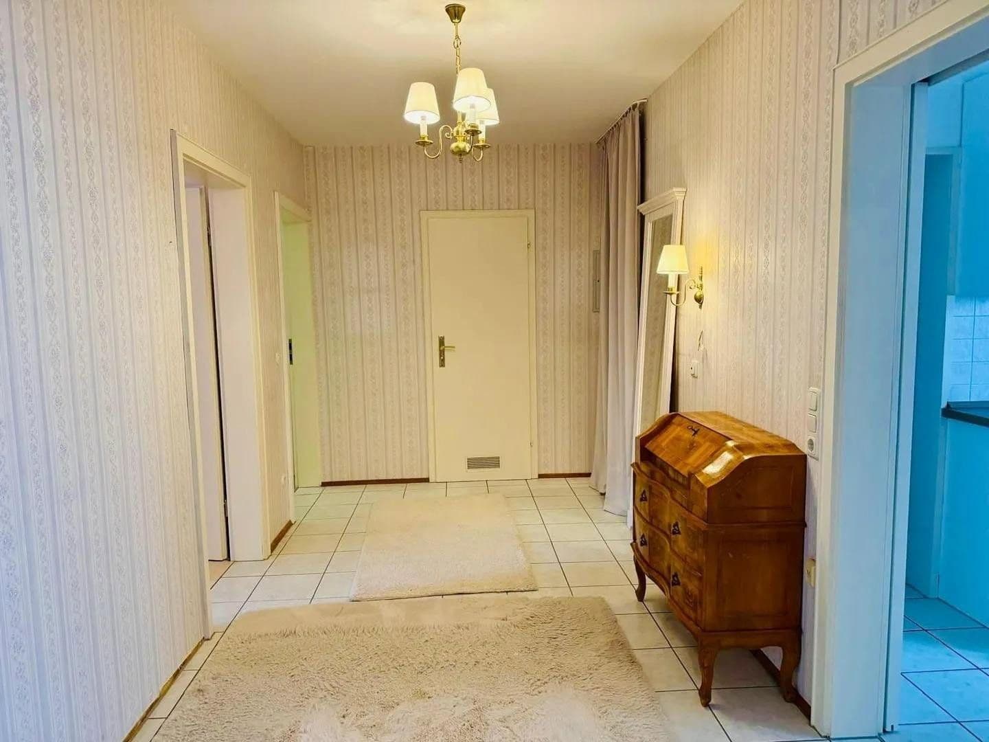Pronájem bytu 3+1 10 m², Hackerberg 4, Krailling, Bavorsko Pronájem bytu 3+1 10 m², Hackerberg 4, Krailling, Bavorsko