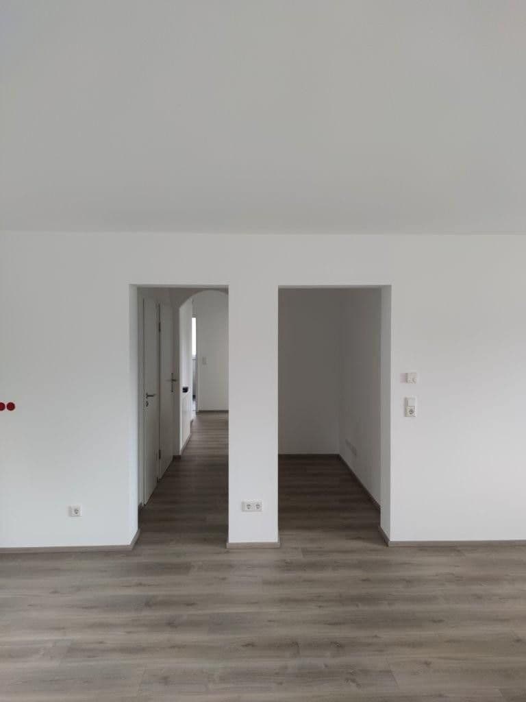Pronájem bytu 4+1 107 m², Goetheweg 7, Eltville am Rhein, Hessen Pronájem bytu 4+1 107 m², Goetheweg 7, Eltville am Rhein, Hessen