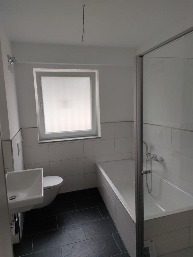 Pronájem bytu 4+1 107 m², Goetheweg 7, Eltville am Rhein, Hessen Pronájem bytu 4+1 107 m², Goetheweg 7, Eltville am Rhein, Hessen