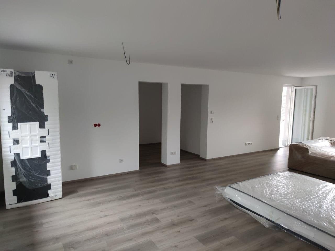 Pronájem bytu 4+1 107 m², Goetheweg 7, Eltville am Rhein, Hessen Pronájem bytu 4+1 107 m², Goetheweg 7, Eltville am Rhein, Hessen