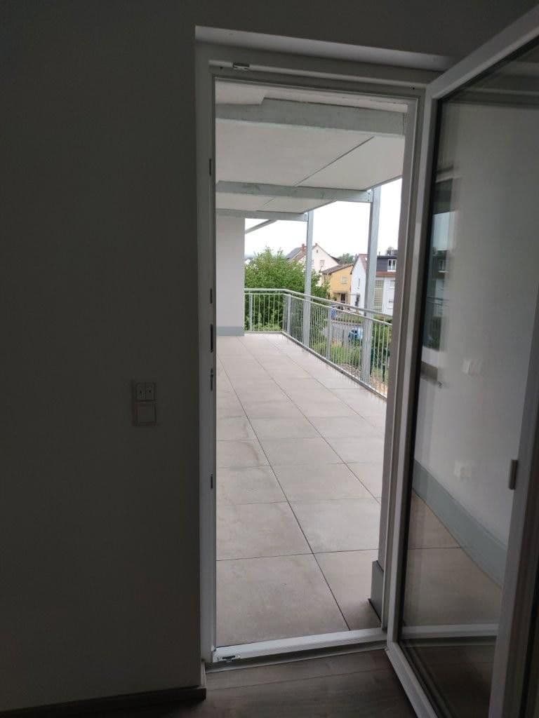 Pronájem bytu 4+1 107 m², Goetheweg 7, Eltville am Rhein, Hessen Pronájem bytu 4+1 107 m², Goetheweg 7, Eltville am Rhein, Hessen