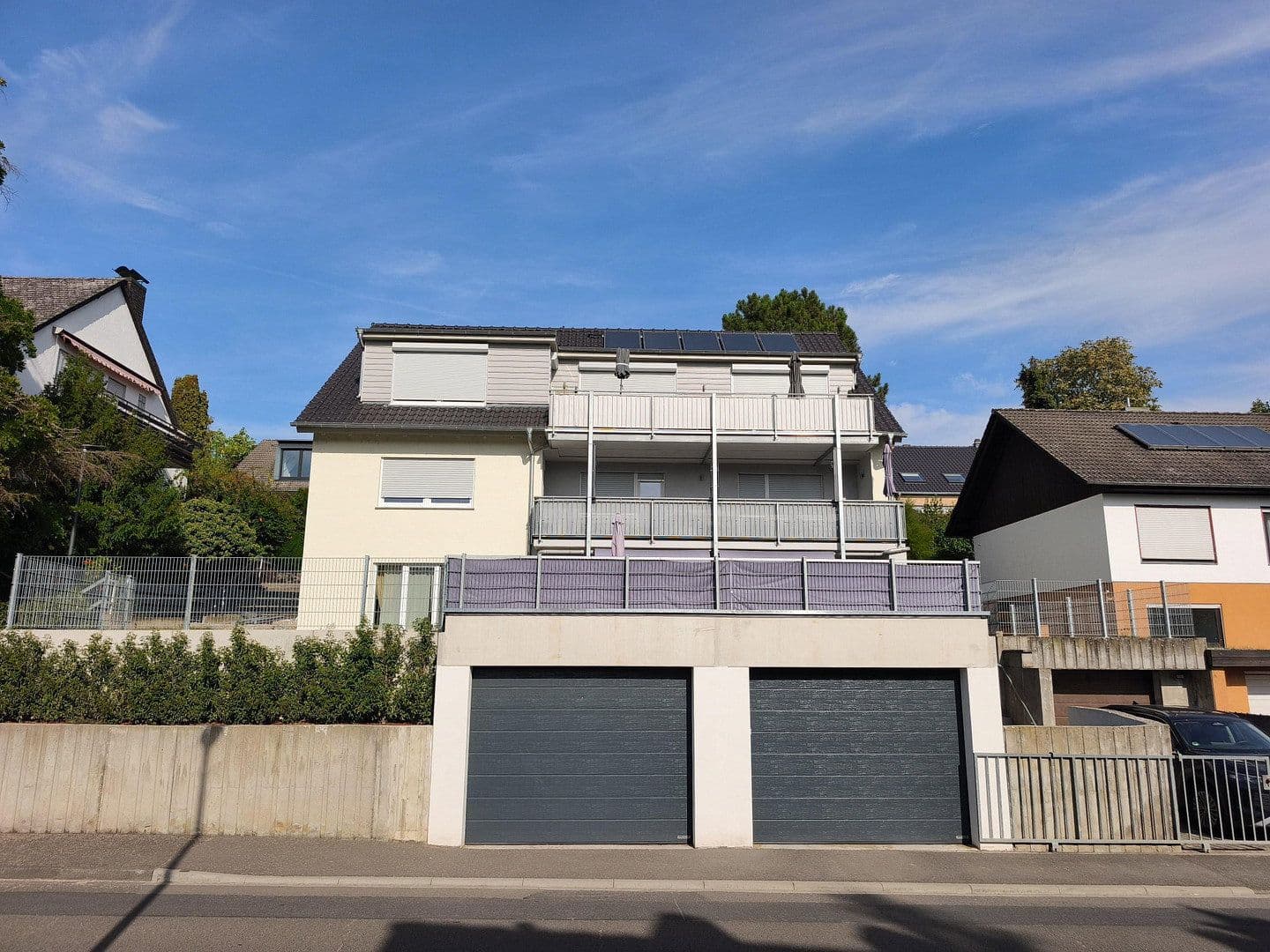 Pronájem bytu 4+1 107 m², Goetheweg 7, Eltville am Rhein, Hessen Pronájem bytu 4+1 107 m², Goetheweg 7, Eltville am Rhein, Hessen