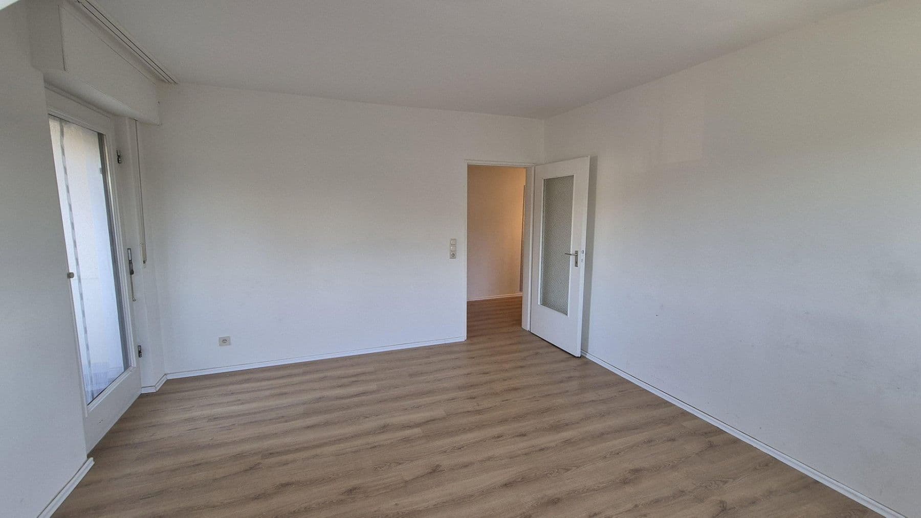 Pronájem bytu 2+1 56 m², Paul-Langen-Str. 39, Bonn, Severní Porýní-Vestfálsko Pronájem bytu 2+1 56 m², Paul-Langen-Str. 39, Bonn, Severní Porýní-Vestfálsko