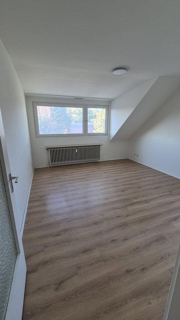 Pronájem bytu 2+1 56 m², Paul-Langen-Str. 39, Bonn, Severní Porýní-Vestfálsko Pronájem bytu 2+1 56 m², Paul-Langen-Str. 39, Bonn, Severní Porýní-Vestfálsko