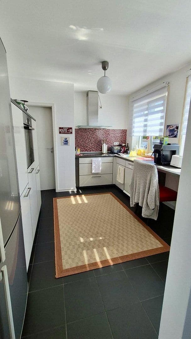 Pronájem bytu 3+1 88 m², Hanauer Landstraße 60a, Karlstein am Main, Bavorsko Pronájem bytu 3+1 88 m², Hanauer Landstraße 60a, Karlstein am Main, Bavorsko