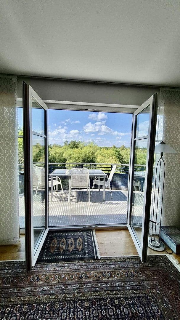 Pronájem bytu 3+1 88 m², Hanauer Landstraße 60a, Karlstein am Main, Bavorsko Pronájem bytu 3+1 88 m², Hanauer Landstraße 60a, Karlstein am Main, Bavorsko