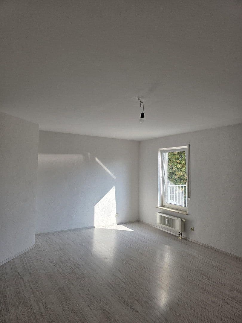 Prodej bytu 3+1 72 m², Sachsenheim, Bádensko-Württembersko Prodej bytu 3+1 72 m², Sachsenheim, Bádensko-Württembersko