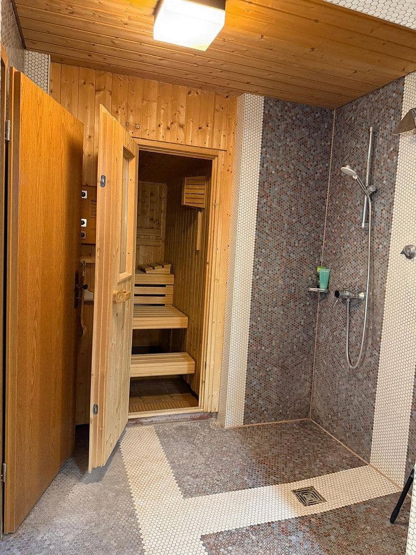 Prodej domu 177 m², pozemek 783 m², Sigmaringendorf, Bádensko-Württembersko Prodej domu 177 m², pozemek 783 m², Sigmaringendorf, Bádensko-Württembersko
