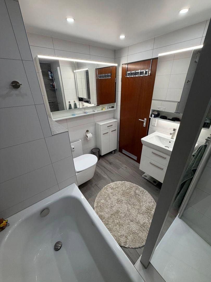 Prodej bytu 5+kk 129 m², Wülfrath, Severní Porýní-Vestfálsko Prodej bytu 5+kk 129 m², Wülfrath, Severní Porýní-Vestfálsko