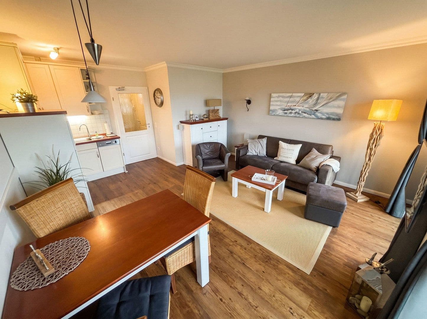 Prodej bytu 2+1 47 m², Hafenstr. 18, Kühlungsborn, Mecklenburg-Vorpommern Prodej bytu 2+1 47 m², Hafenstr. 18, Kühlungsborn, Mecklenburg-Vorpommern
