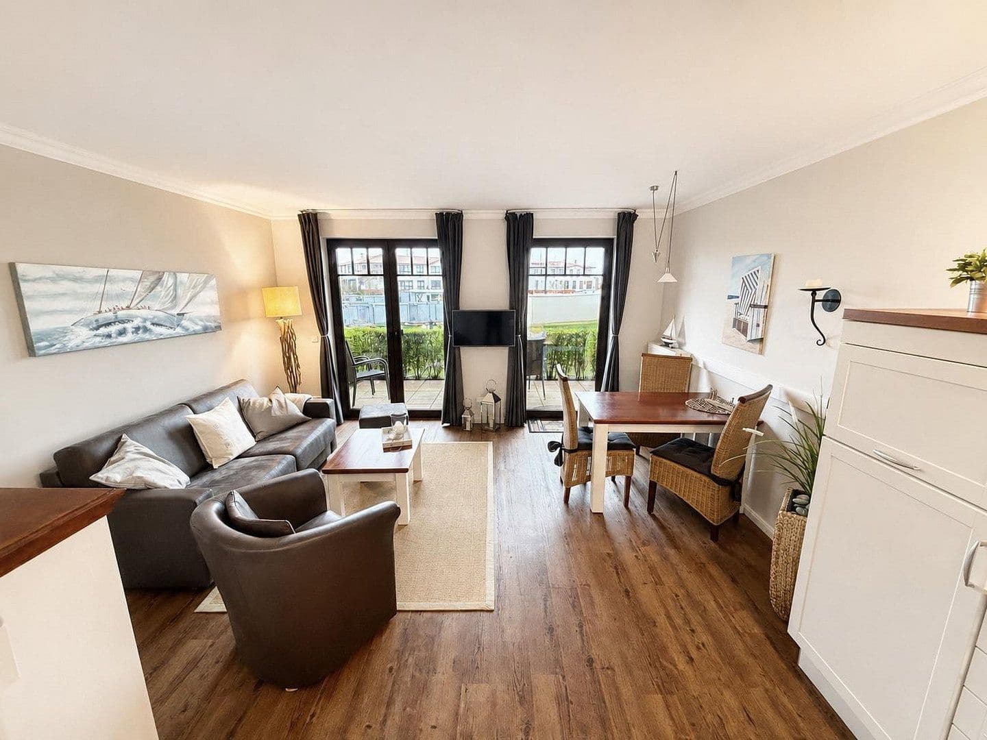 Prodej bytu 2+1 47 m², Hafenstr. 18, Kühlungsborn, Mecklenburg-Vorpommern Prodej bytu 2+1 47 m², Hafenstr. 18, Kühlungsborn, Mecklenburg-Vorpommern