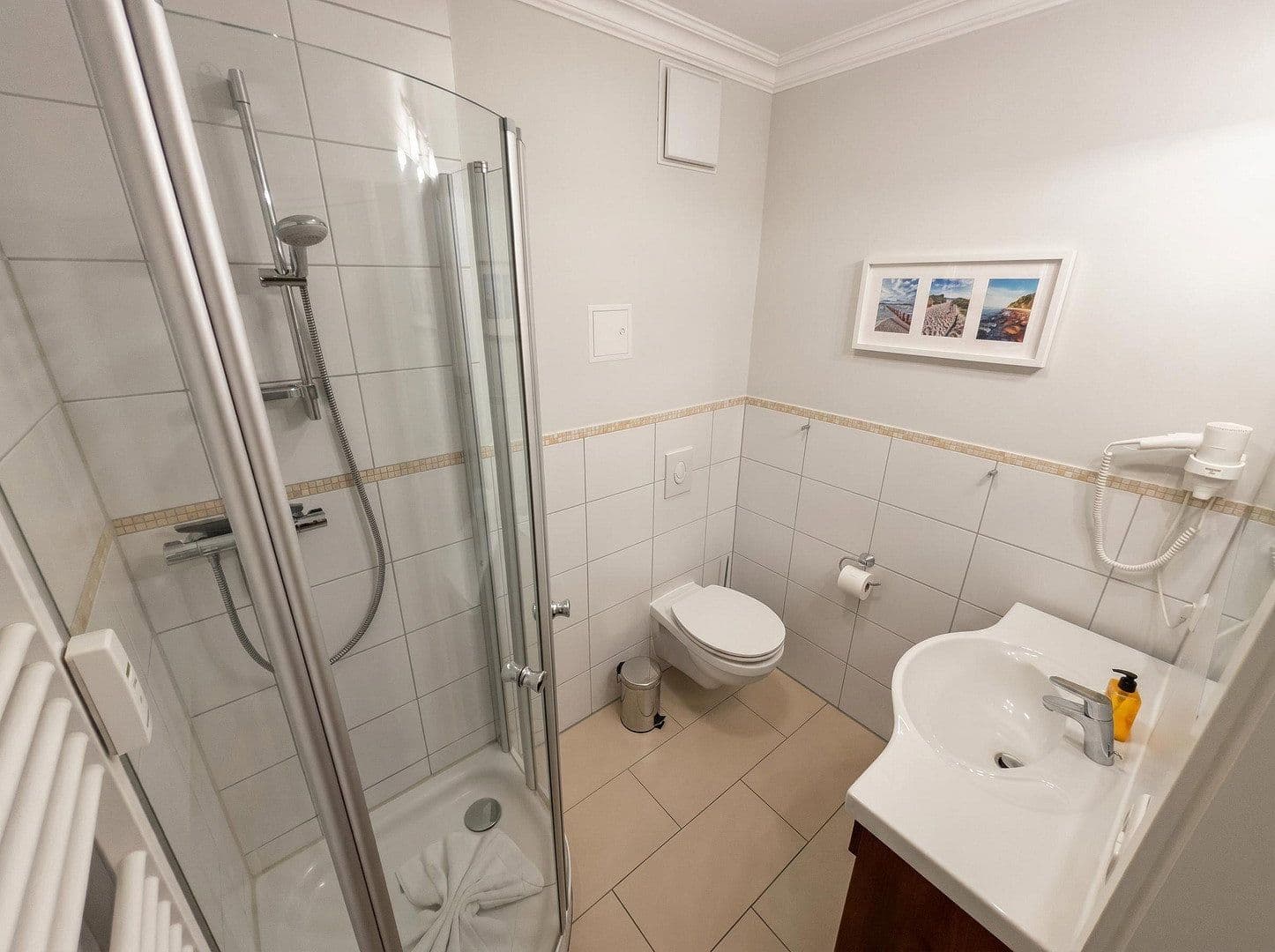 Prodej bytu 2+1 47 m², Hafenstr. 18, Kühlungsborn, Mecklenburg-Vorpommern Prodej bytu 2+1 47 m², Hafenstr. 18, Kühlungsborn, Mecklenburg-Vorpommern