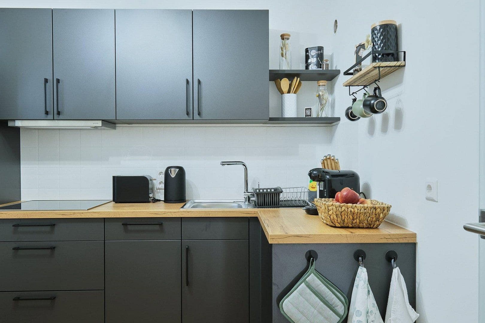 Pronájem bytu 2+1 75 m², Immenstaad am Bodensee, Bádensko-Württembersko Pronájem bytu 2+1 75 m², Immenstaad am Bodensee, Bádensko-Württembersko