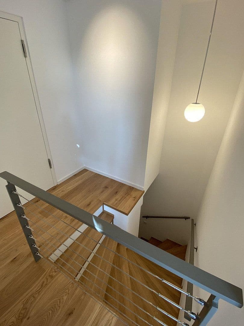 Pronájem bytu 2+1 55 m², Bernhardstraße 147, Köln, Severní Porýní-Vestfálsko Pronájem bytu 2+1 55 m², Bernhardstraße 147, Köln, Severní Porýní-Vestfálsko