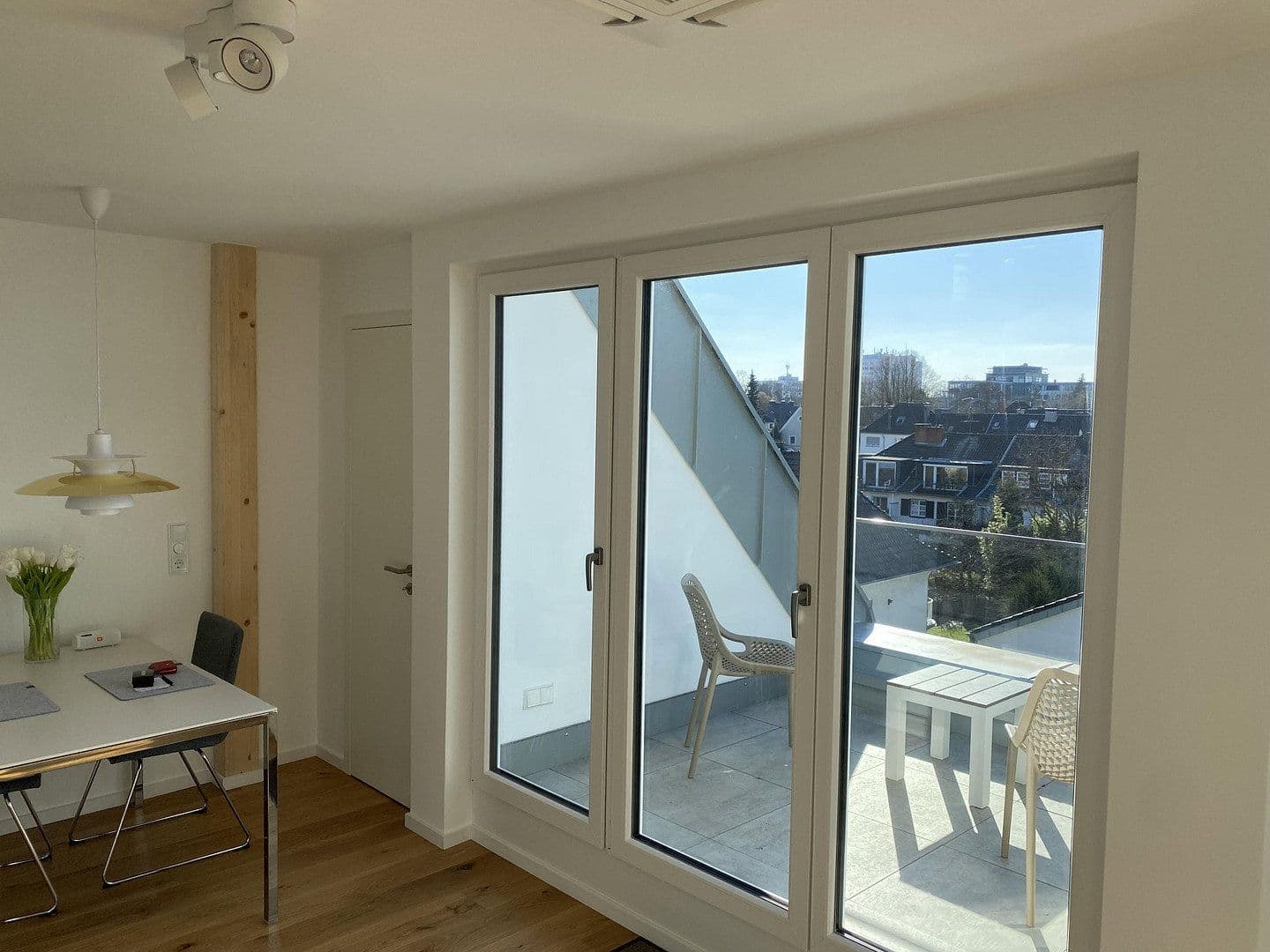Pronájem bytu 2+1 55 m², Bernhardstraße 147, Köln, Severní Porýní-Vestfálsko Pronájem bytu 2+1 55 m², Bernhardstraße 147, Köln, Severní Porýní-Vestfálsko