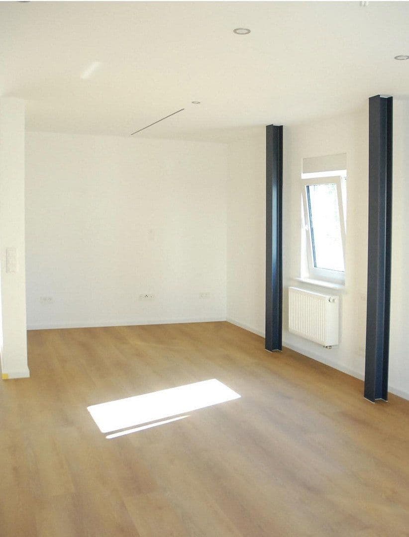 Pronájem domu 140 m², pozemek 450 m², Rülzheimer Straße 20, Kuhardt, Porýní-Falc Pronájem domu 140 m², pozemek 450 m², Rülzheimer Straße 20, Kuhardt, Porýní-Falc