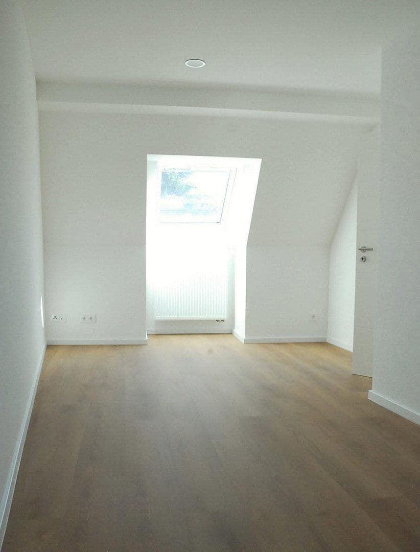 Pronájem domu 140 m², pozemek 450 m², Rülzheimer Straße 20, Kuhardt, Porýní-Falc Pronájem domu 140 m², pozemek 450 m², Rülzheimer Straße 20, Kuhardt, Porýní-Falc