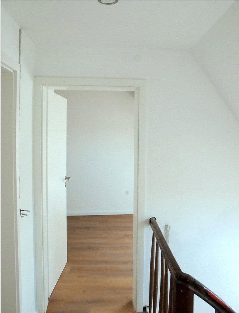 Pronájem domu 140 m², pozemek 450 m², Rülzheimer Straße 20, Kuhardt, Porýní-Falc Pronájem domu 140 m², pozemek 450 m², Rülzheimer Straße 20, Kuhardt, Porýní-Falc