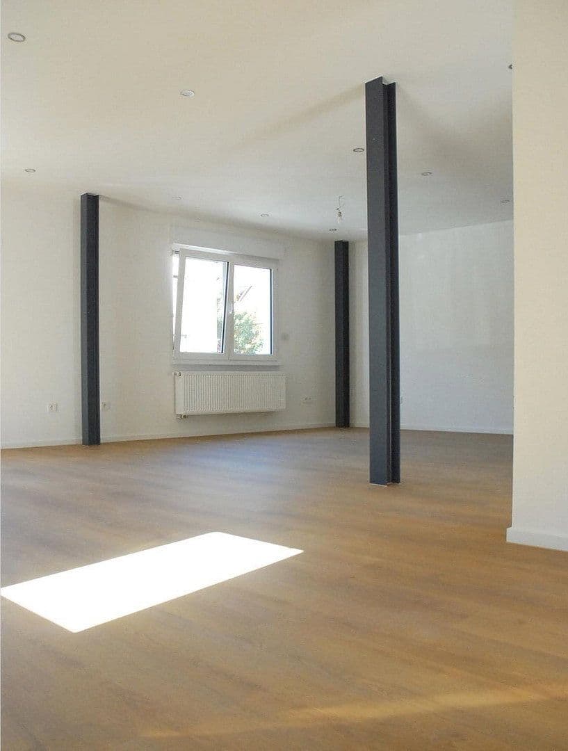 Pronájem domu 140 m², pozemek 450 m², Rülzheimer Straße 20, Kuhardt, Porýní-Falc Pronájem domu 140 m², pozemek 450 m², Rülzheimer Straße 20, Kuhardt, Porýní-Falc